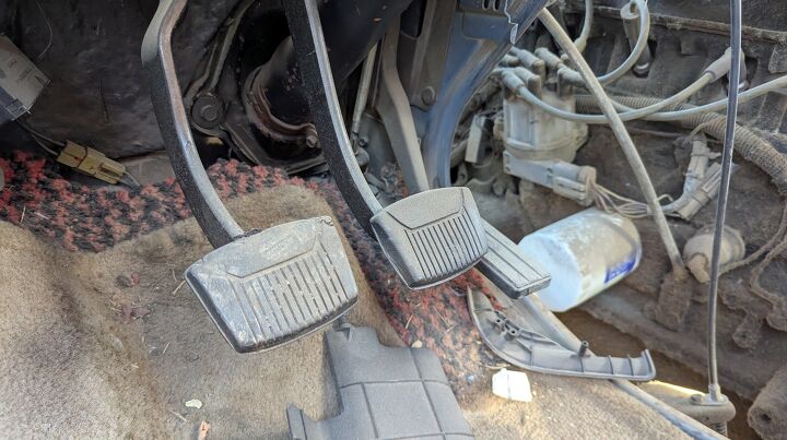 junkyard find 1985 ford econoline with 4 on the floor manual