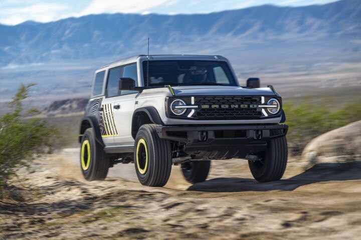 ford-bronco-rtr-ready-for-the-desert-run tacika.ru