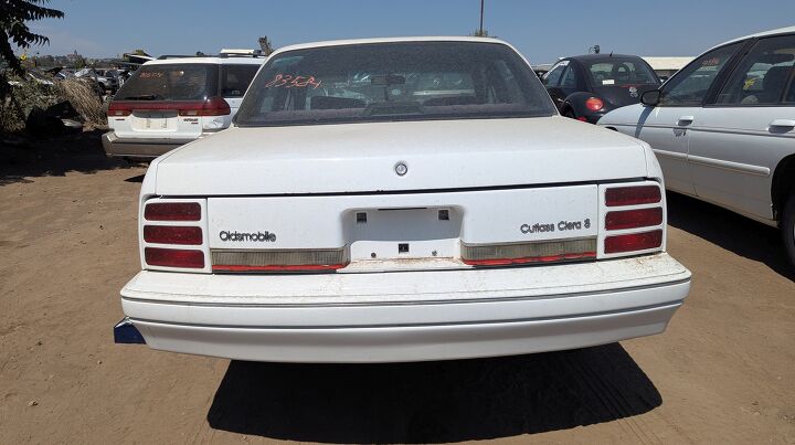 junkyard find 1993 oldsmobile cutlass ciera s with 306 842 miles
