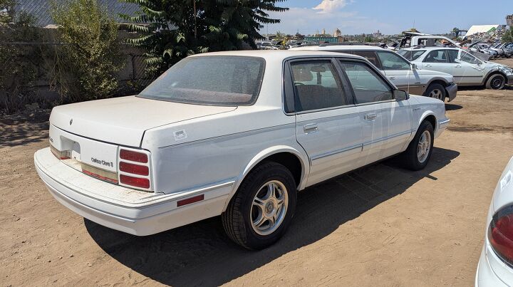 junkyard find 1993 oldsmobile cutlass ciera s with 306 842 miles
