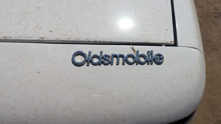 junkyard find 1993 oldsmobile cutlass ciera s with 306 842 miles