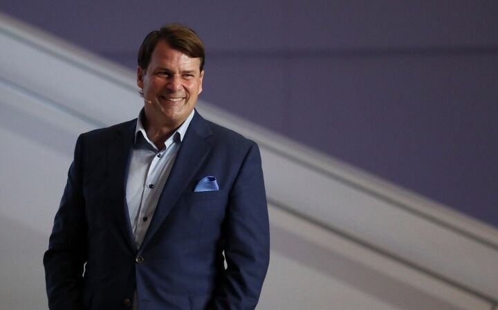 ford-fy-2025-revenue-forecast-to-be-slightly-higher-despite-tough-fourth-quarter tacika.ru