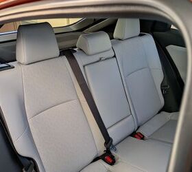 see more photos of the 2026 subaru uncharted