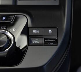 see more photos of the 2026 subaru uncharted