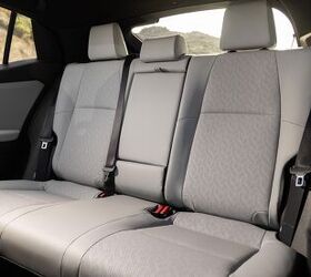 see more photos of the 2026 subaru uncharted