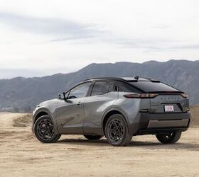 see more photos of the 2026 subaru uncharted