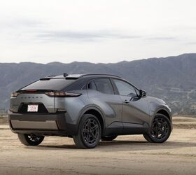see more photos of the 2026 subaru uncharted