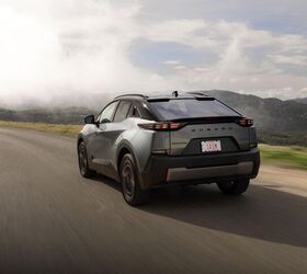 see more photos of the 2026 subaru uncharted