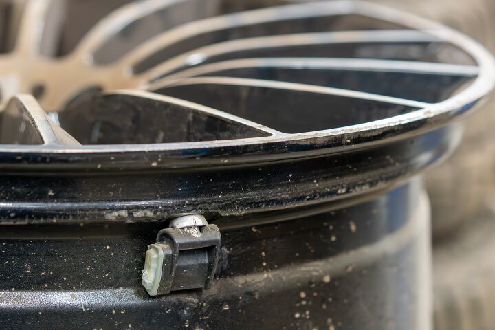 study proves drivers can be tracked via tire pressure monitoring systems