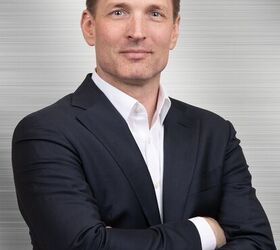 stellantis shakeup chrysler boss chris feuell steps down replaced by matt mcalear