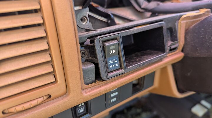 junkyard find 1983 toyota camry le sedan