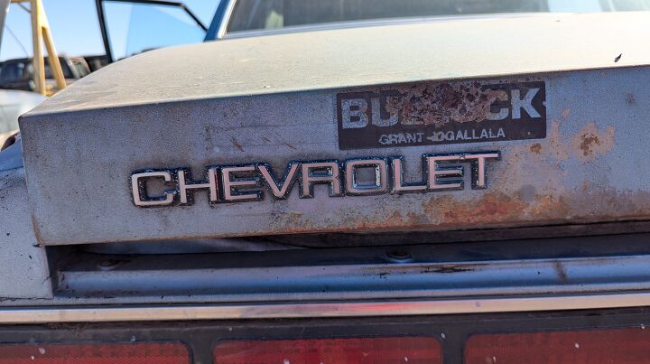 junkyard find 1989 chevrolet caprice sedan
