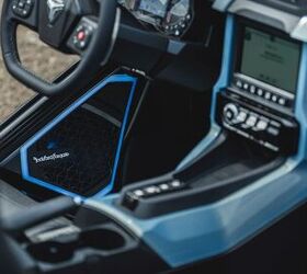 see more photos of the 2026 polaris slingshot signature edition