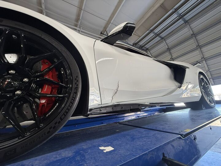 another c8 corvette falls off vehicle lift