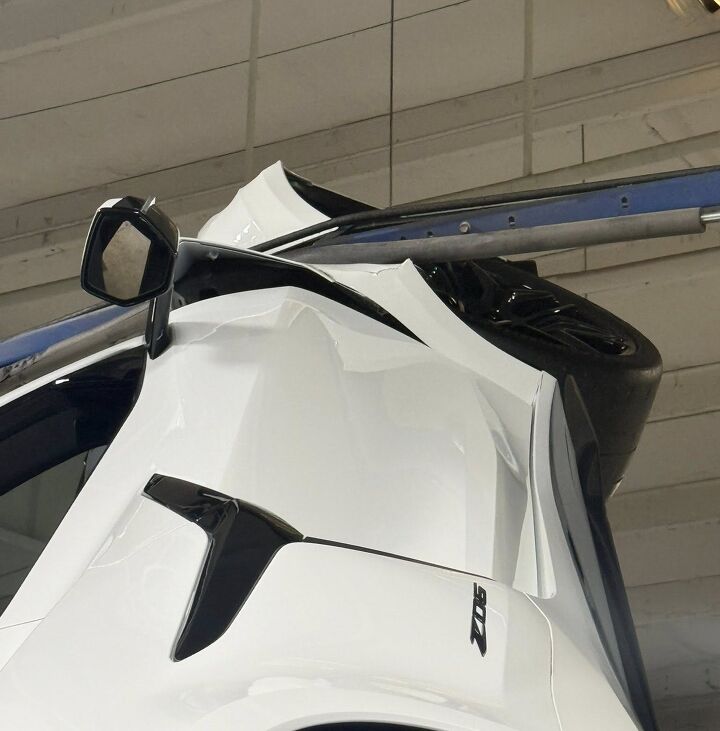 another c8 corvette falls off vehicle lift