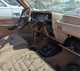 junkyard find 1993 ford explorer eddie bauer 4 door 4wd