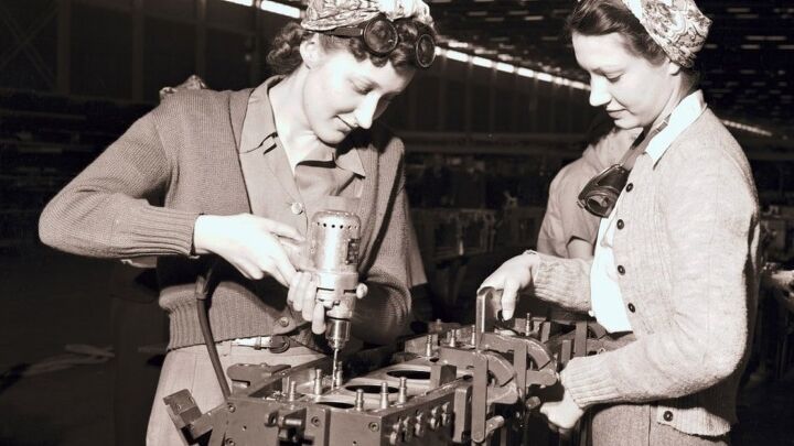 pentagon asks u s automakers to start building weapons