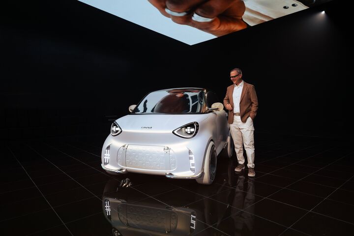 smart fortwo returns as 2 concept