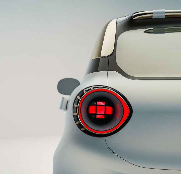 smart fortwo returns as 2 concept