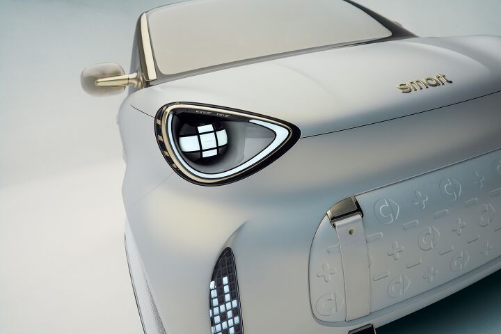 smart fortwo returns as 2 concept
