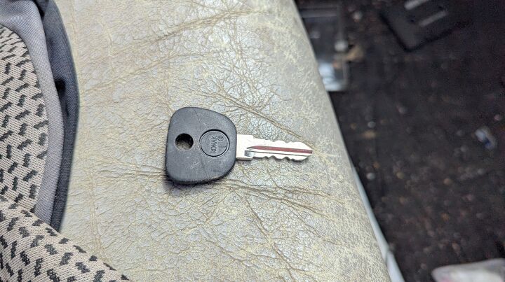 junkyard find 1986 bmw l7