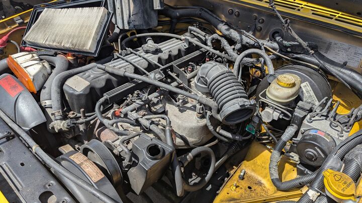 junkyard find 2000 jeep cherokee sport freedom edition