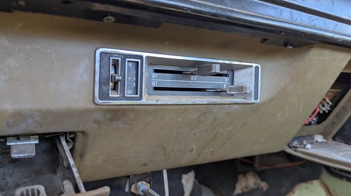 junkyard find 1975 international harvester 200 4x4 pickup