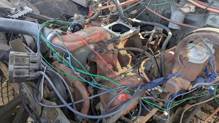 junkyard find 1975 international harvester 200 4x4 pickup
