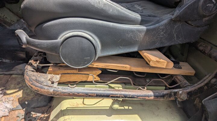 junkyard find 1975 international harvester 200 4x4 pickup