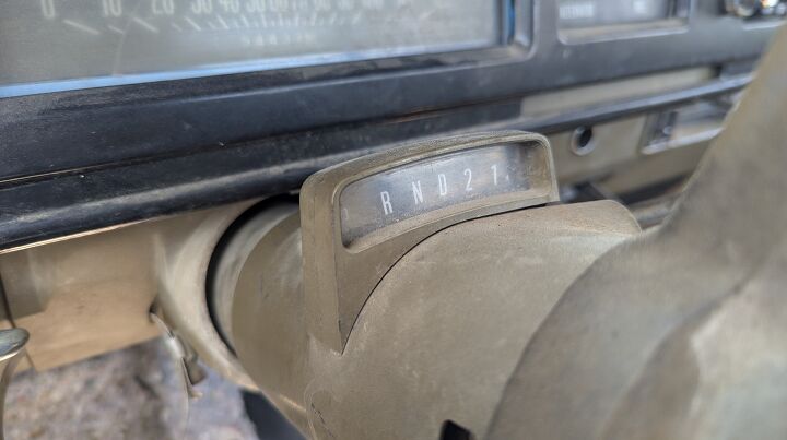 junkyard find 1975 international harvester 200 4x4 pickup