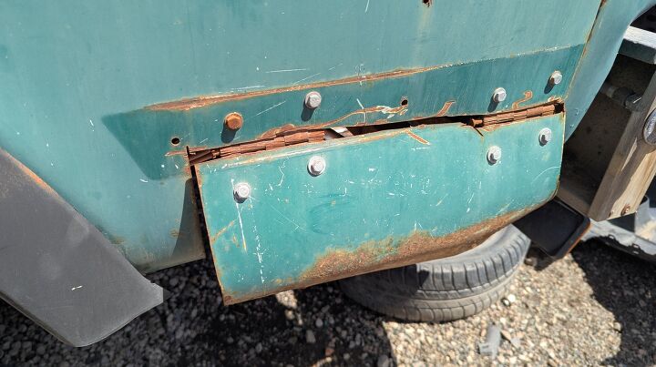 junkyard find 1975 international harvester 200 4x4 pickup