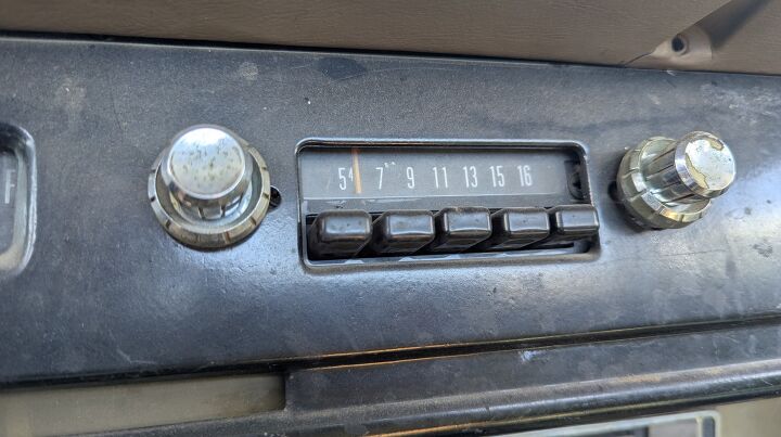 junkyard find 1975 international harvester 200 4x4 pickup