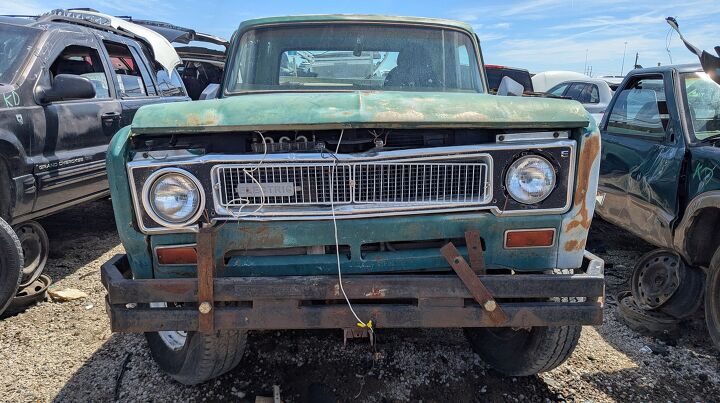 junkyard find 1975 international harvester 200 4x4 pickup