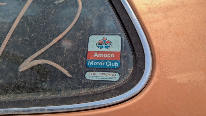 junkyard find 1977 porsche 924