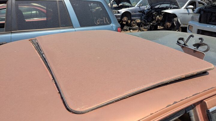 junkyard find 1977 porsche 924