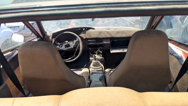 junkyard find 1977 porsche 924