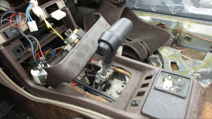 junkyard find 1977 porsche 924