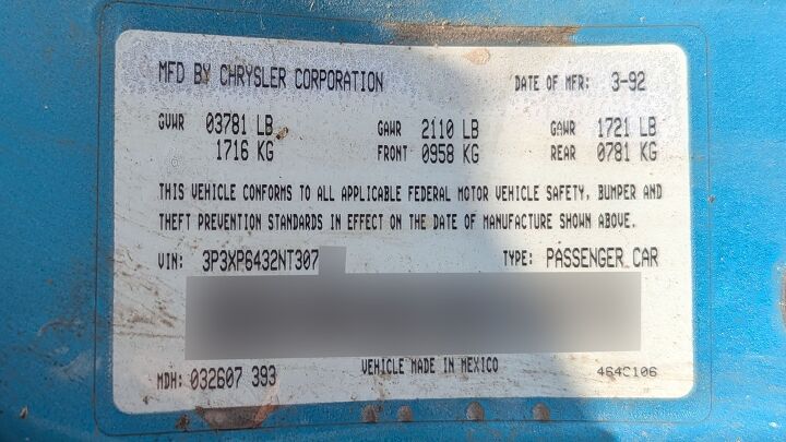 junkyard find 1992 plymouth sundance duster
