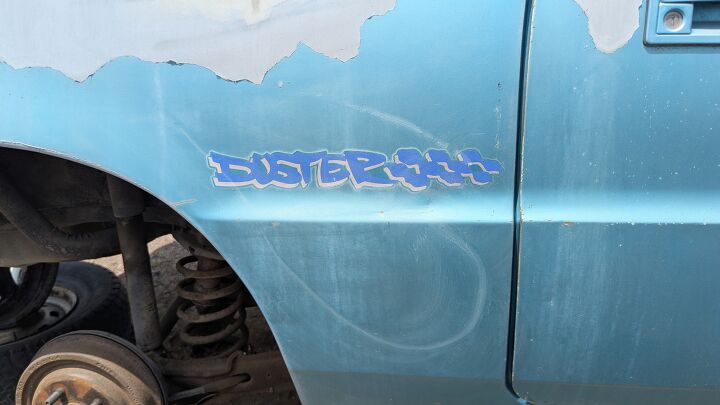 junkyard find 1992 plymouth sundance duster