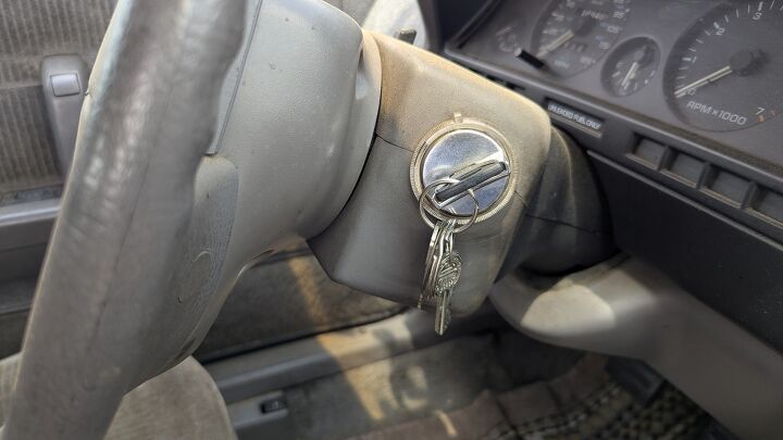 junkyard find 1992 plymouth sundance duster