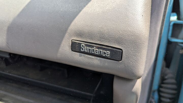 junkyard find 1992 plymouth sundance duster