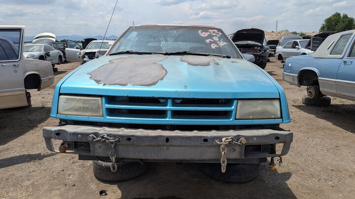 junkyard find 1992 plymouth sundance duster