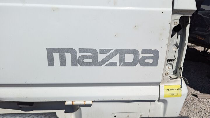 junkyard find 1992 mazda b2200 se 5 cab plus