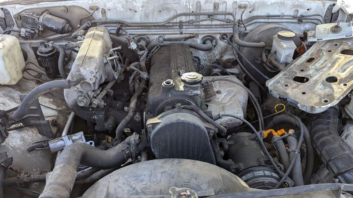 junkyard find 1992 mazda b2200 se 5 cab plus