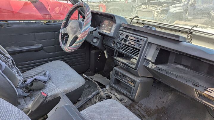 junkyard find 1992 mazda b2200 se 5 cab plus
