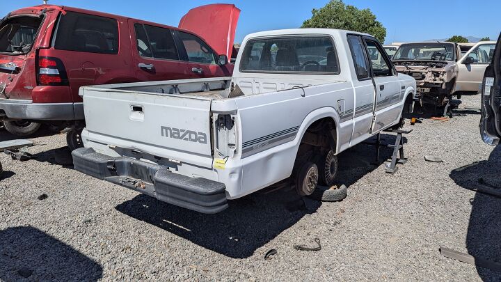 junkyard find 1992 mazda b2200 se 5 cab plus