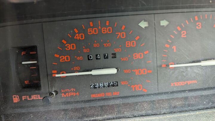 junkyard find 1992 mazda b2200 se 5 cab plus