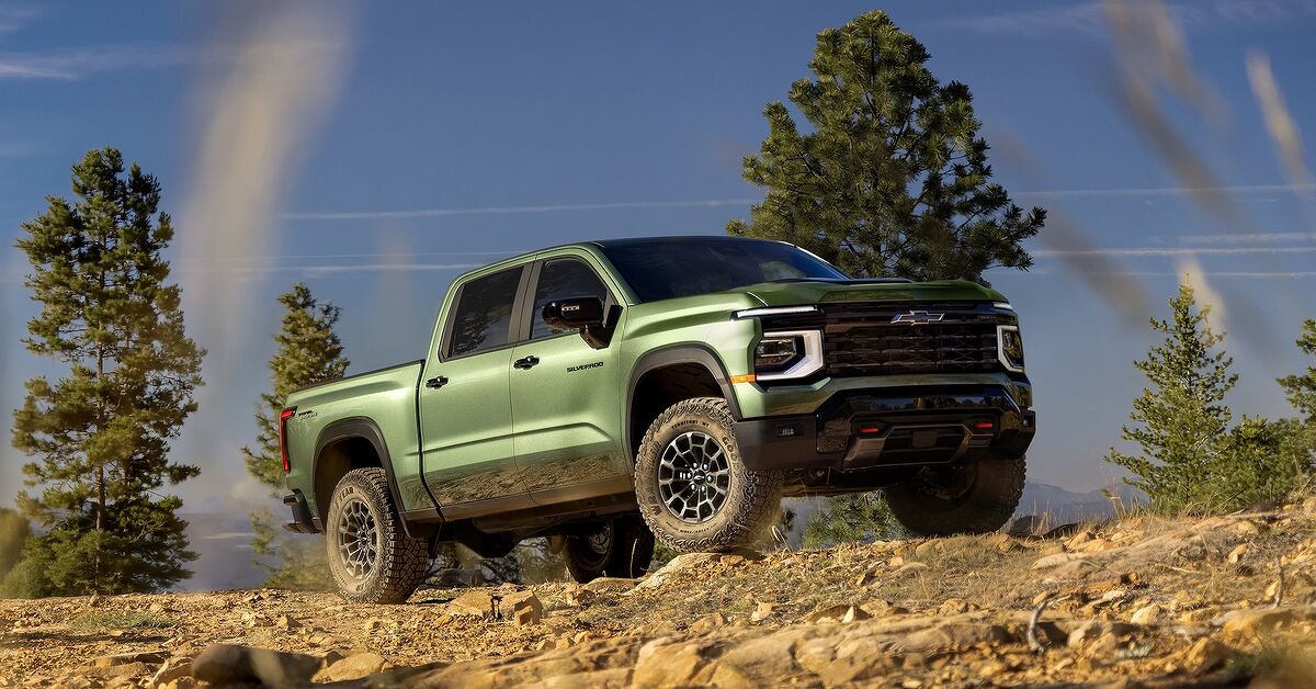 Next-Gen Duramax Keeps Its 305 Horsepower — and That's Fine