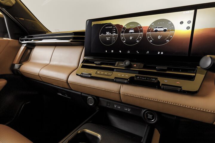 mitsubishi reveals new pajero suv in japan