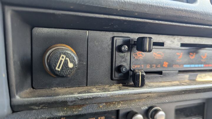 junkyard find 1985 nissan sentra deluxe wagon